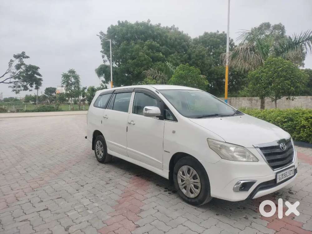 Toyota Innova 2016