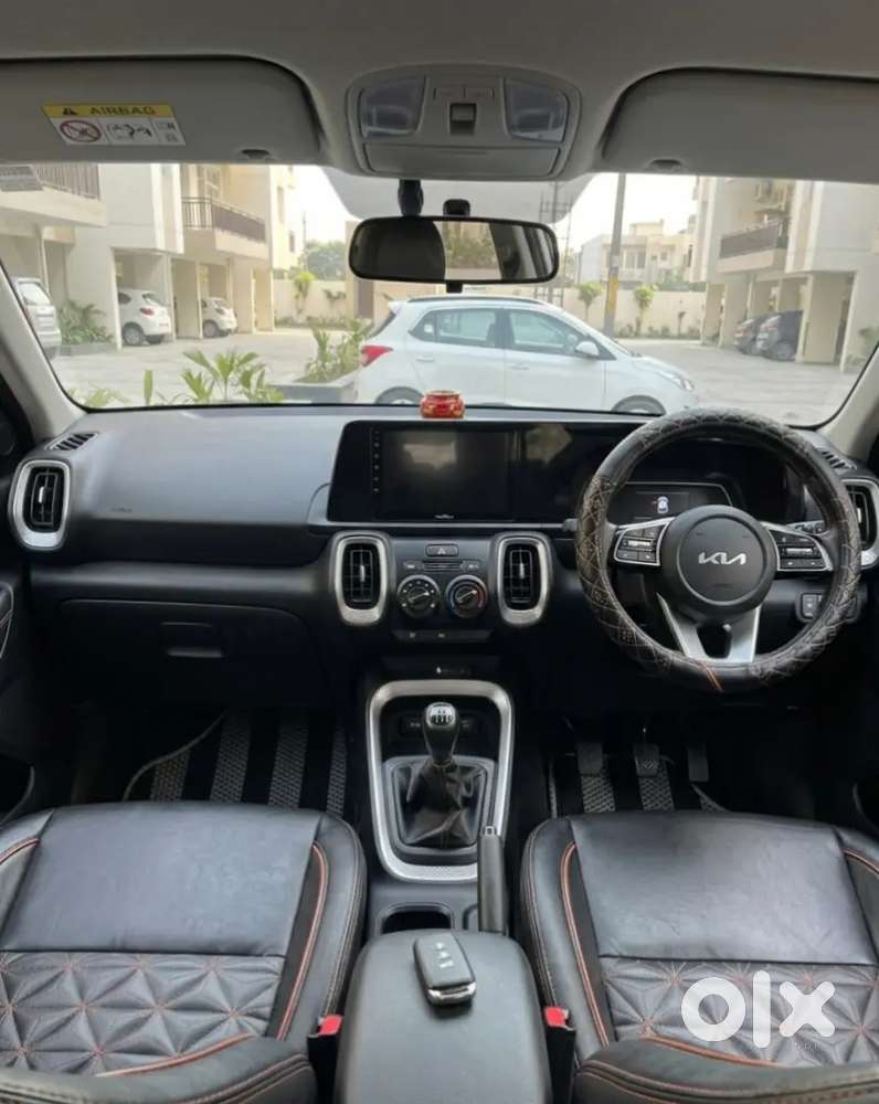 Kia Sonet 2022 Petrol 56000 Km Driven