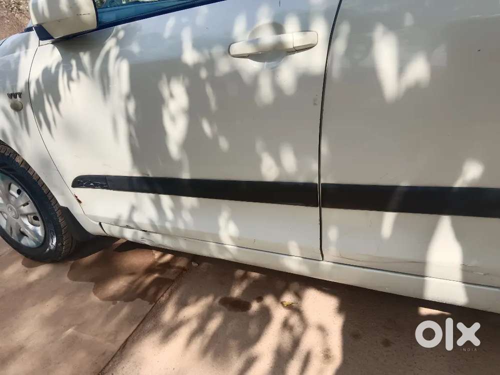 Maruti Suzuki Dzire 2016 Cng & Hybrids 135000 Km Driven