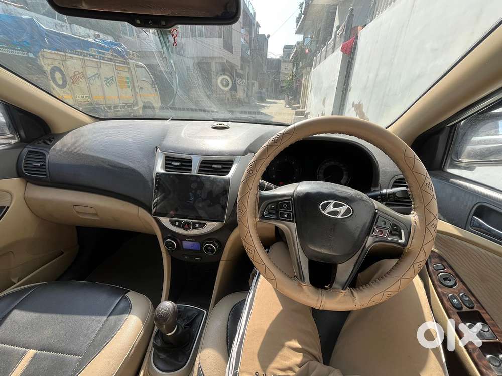 Hyundai Fluidic Verna 2012