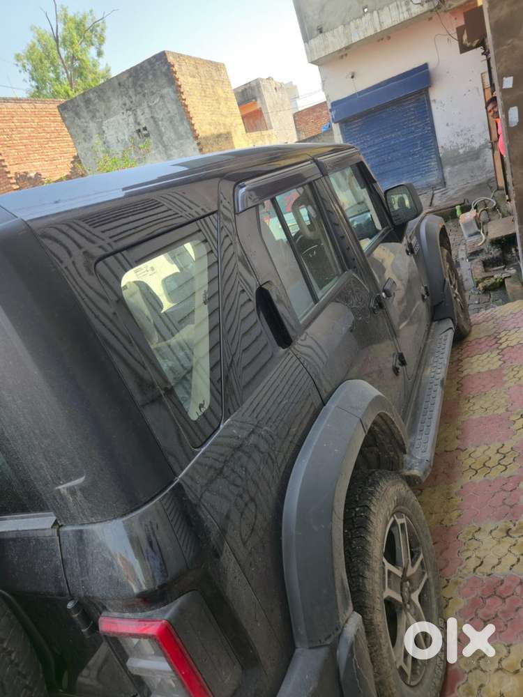 Mahindra Thar Roxx 2025