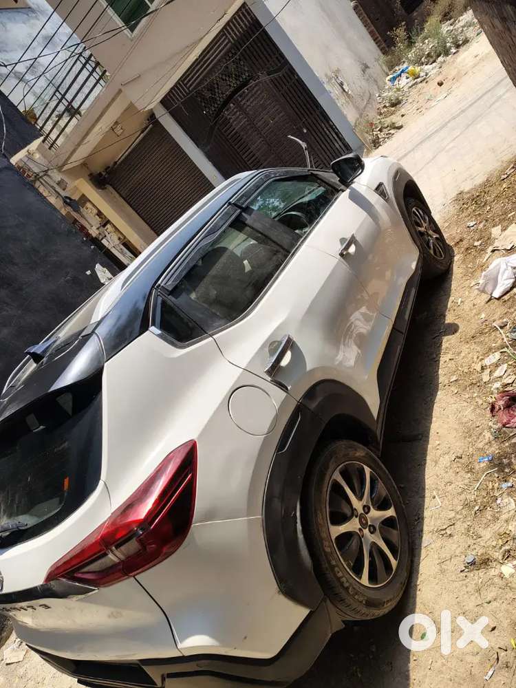 Nissan Magnite 2023 Cng & Hybrids Well Maintained