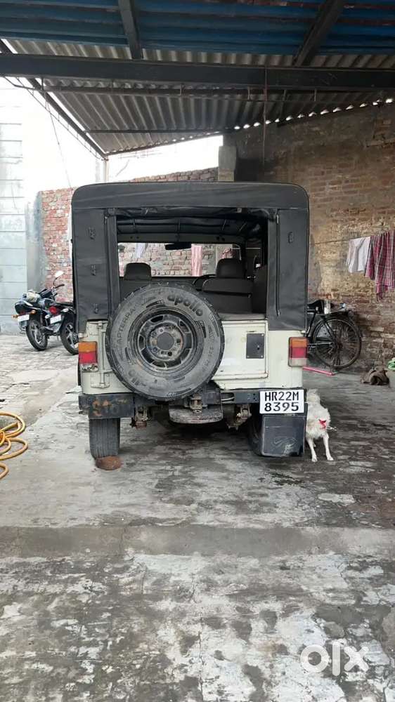 Mahinda Jeep