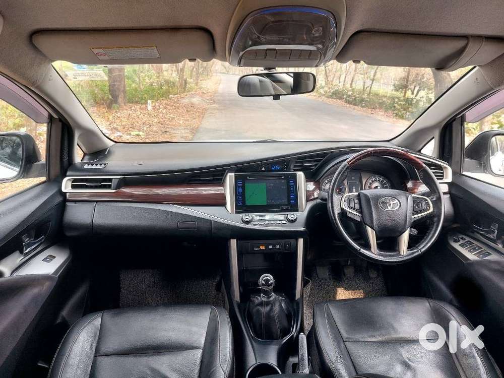 Toyota Innova Crysta 2.5z, 2017, Diesel