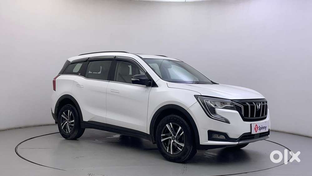 Mahindra Xuv700 2.0 Ax 5 Petrol Mt 7 Str, 2022, Petrol