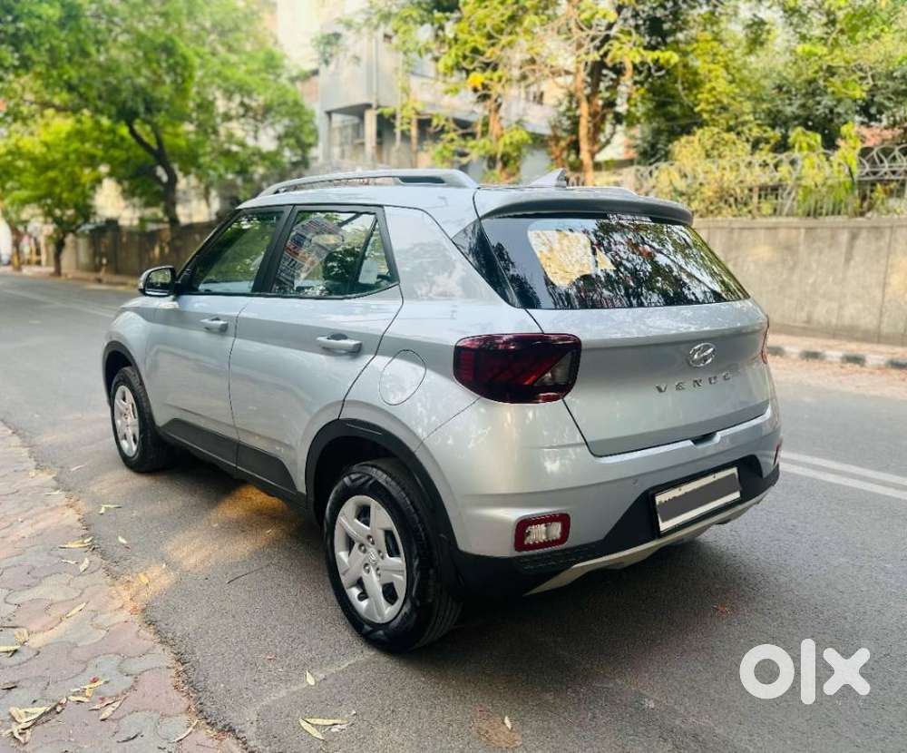 Hyundai Venue 1.2 S Plus, 2022, Petrol