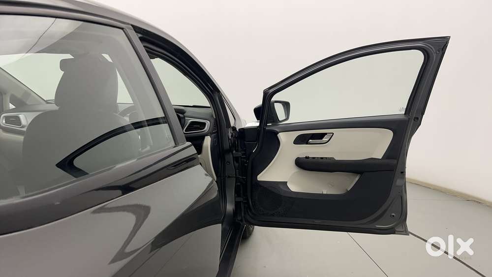 Tata Altroz 1.2 Xz Plus Petrol, 2022, Diesel