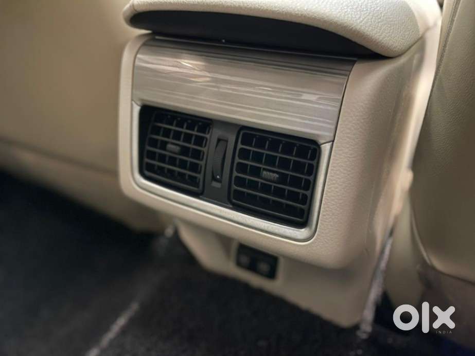 Toyota Camry Hybrid, 2021, Petrol