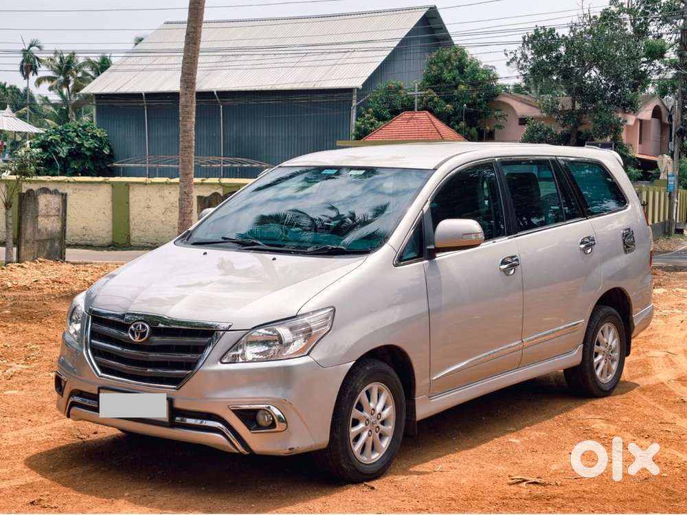 Toyota Innova Diesel 2014
