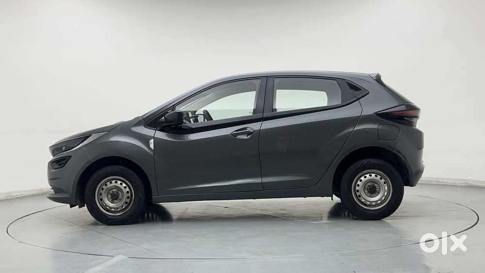 Tata Altroz 1.2 Xe, 2021, Petrol