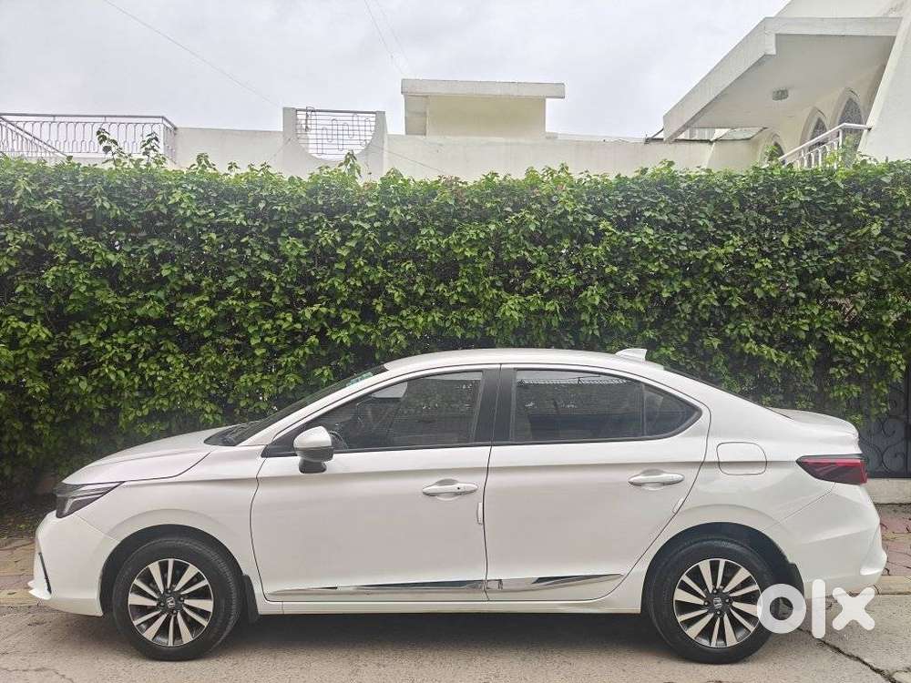 Honda City 1.5 V 5th Gen I-vtec Mt, 2024, Petrol