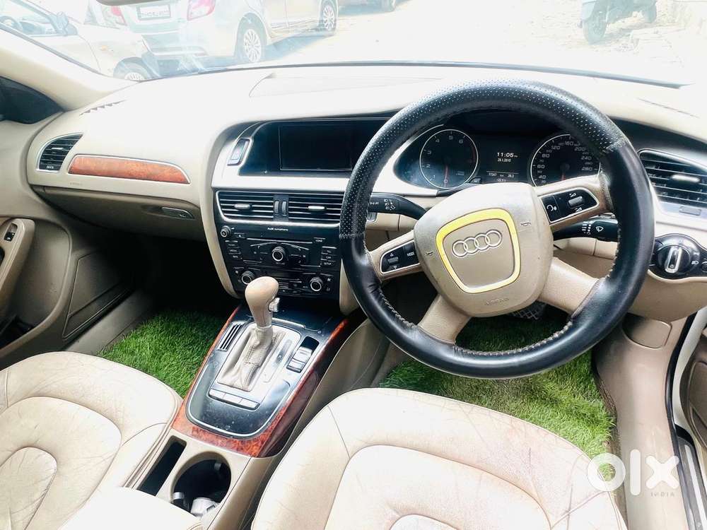 Audi A4, 2011, Petrol