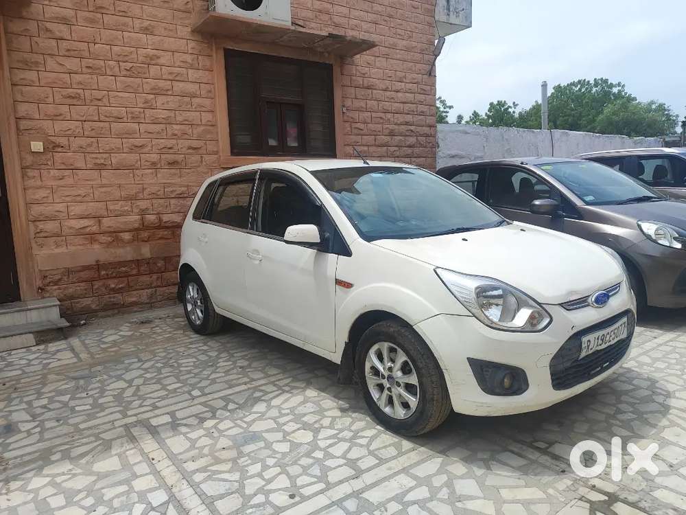 Ford Figo Titanium Diesel 2013