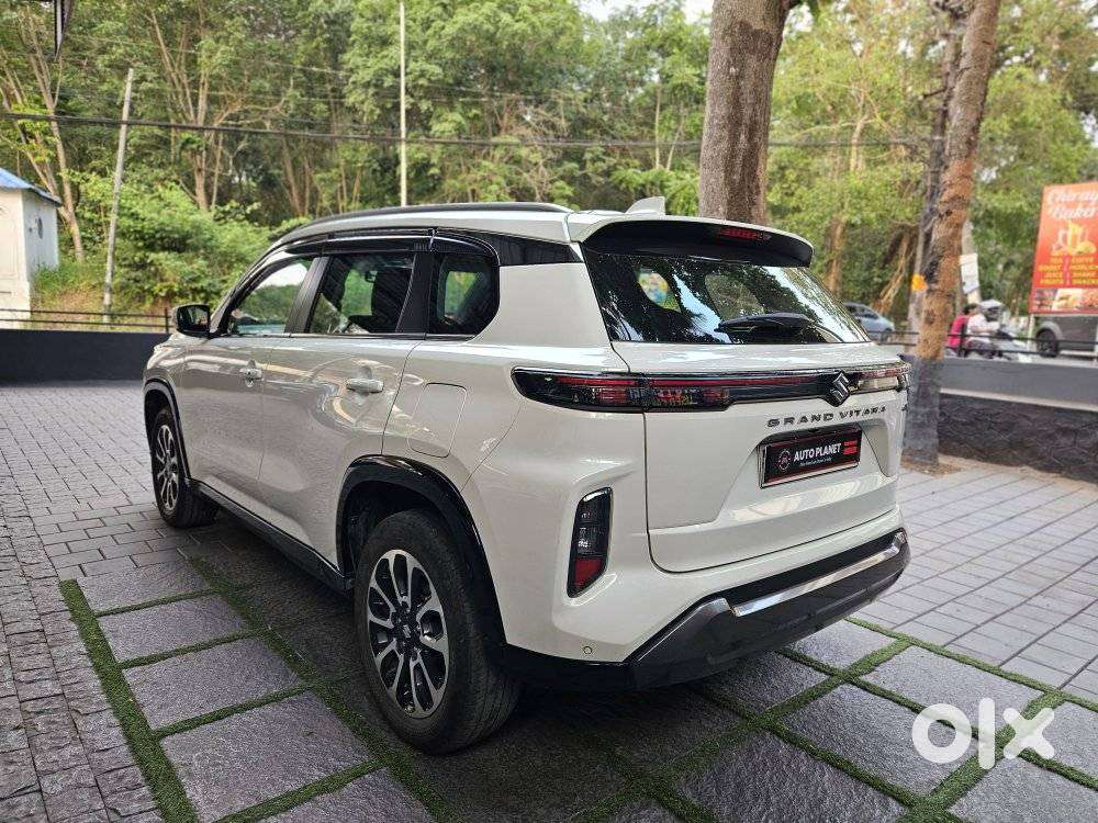 Maruti Suzuki Grand Vitara 1.5 Zeta Plus Intelligent Hybrid Ecvt, 20..