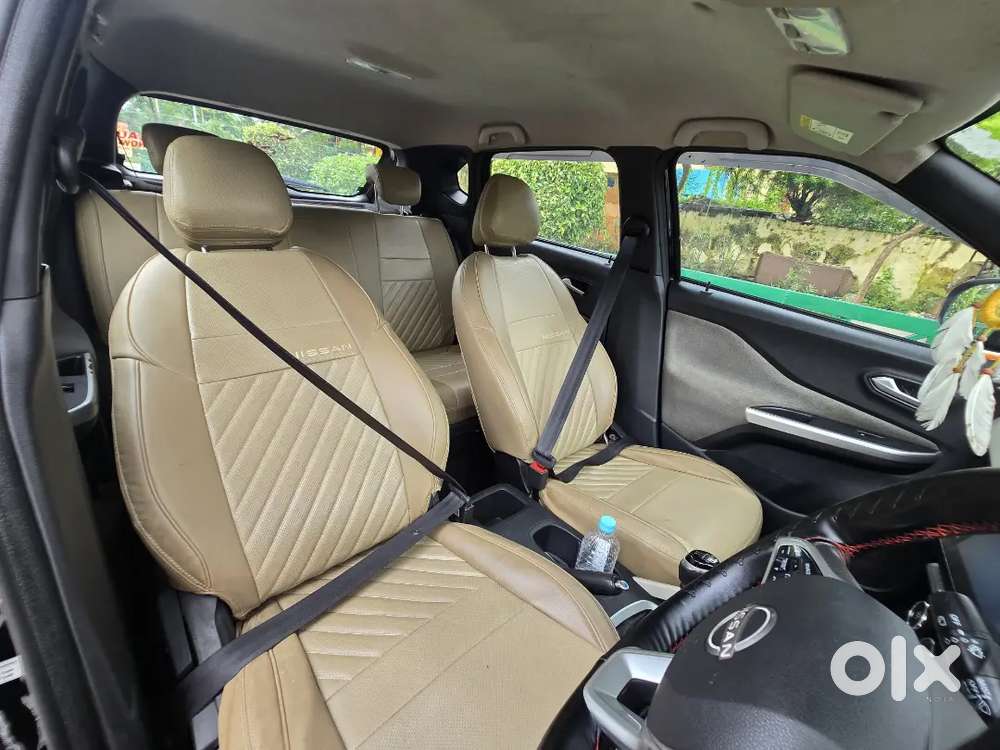 Nissan Magnite Xv Mt  Petrol  92,000 Km  Dec 2022  Up32