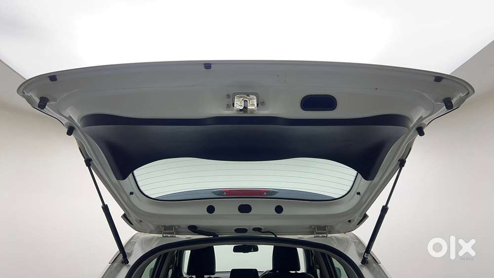 Maruti Suzuki Grand Vitara 1.5 Alpha Plus Intelligent Hybrid Ecvt, 2..