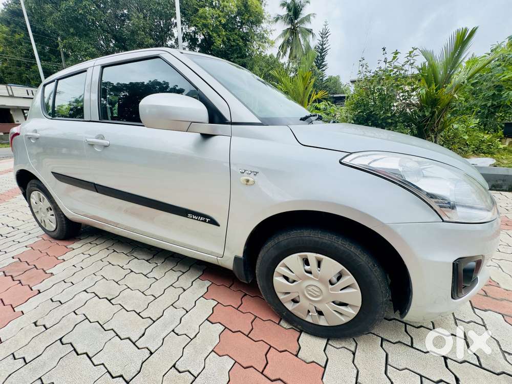 Maruti Suzuki Swift 1.2 Lxi (o), 2017, Petrol
