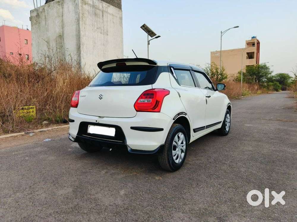 Maruti Suzuki Swift Vxi Optional, 2023, Petrol