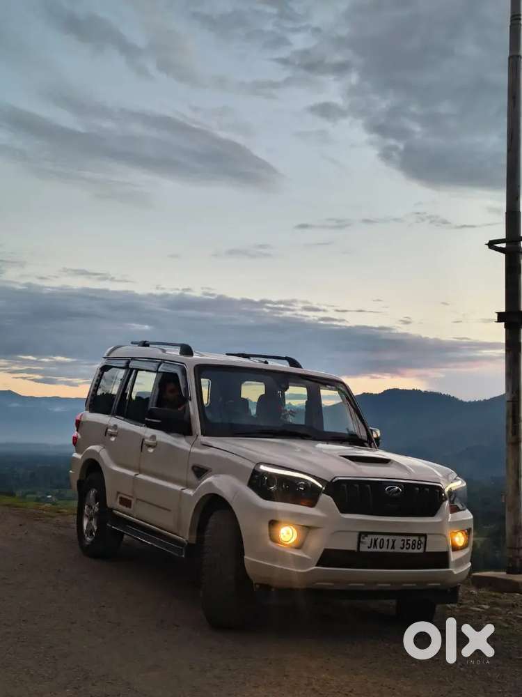 Mahindra Scorpio Classic 2015