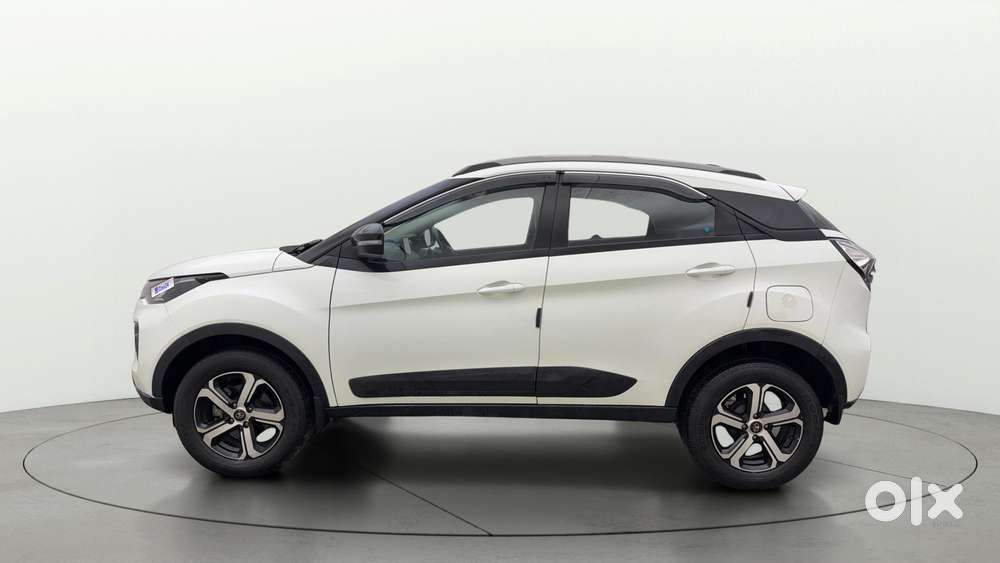 Tata Nexon 1.2 Revotron Xza Plus, 2022, Petrol