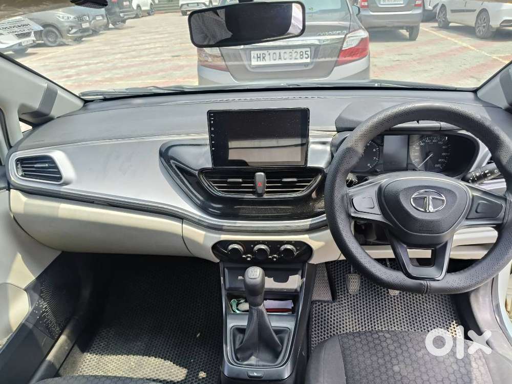 Tata Altroz Petrol 2021