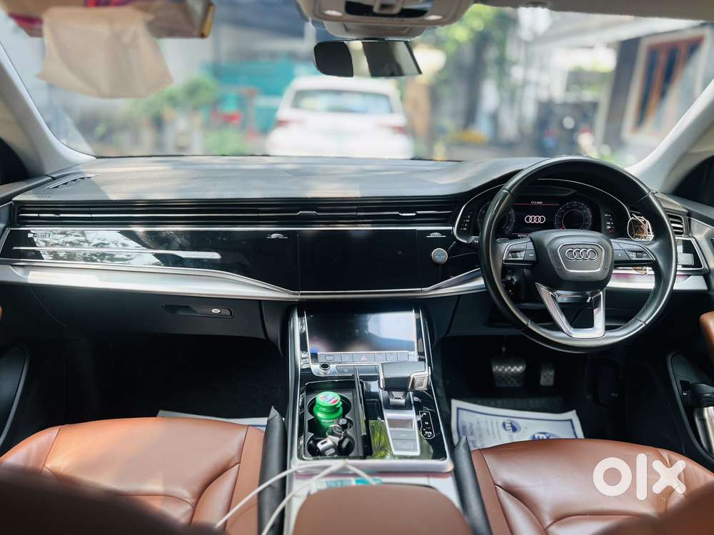 Audi Q8 3.0 Celebration Edition, 2021, Petrol