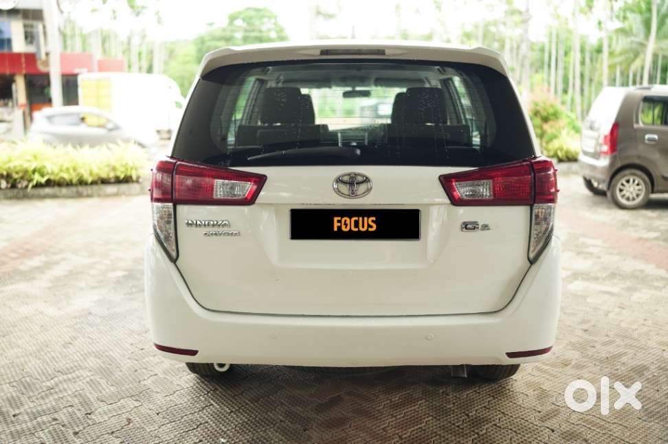 Toyota Innova Crysta 2.4 G Mt, 2017, Diesel