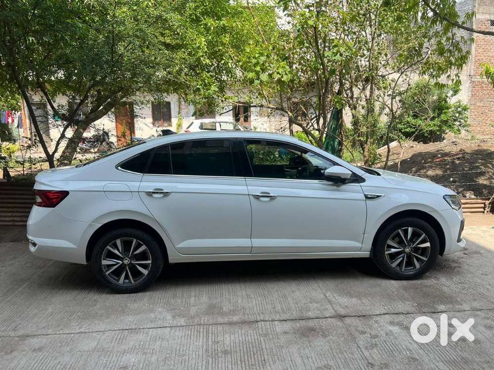 Skoda Slavia Style 1.0l Tsi Mt, 2023, Petrol