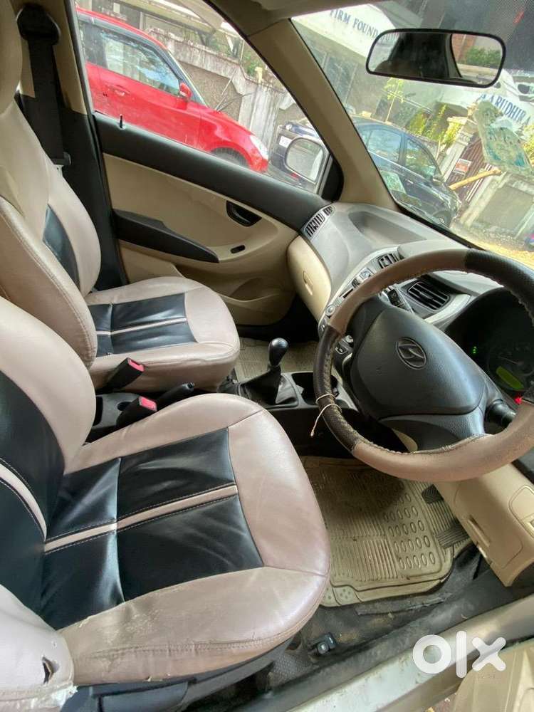 Hyundai Car 2013 Kms