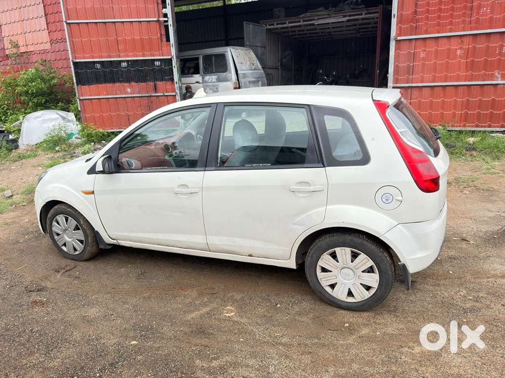 Ford Figo Diesel Titanium 2011