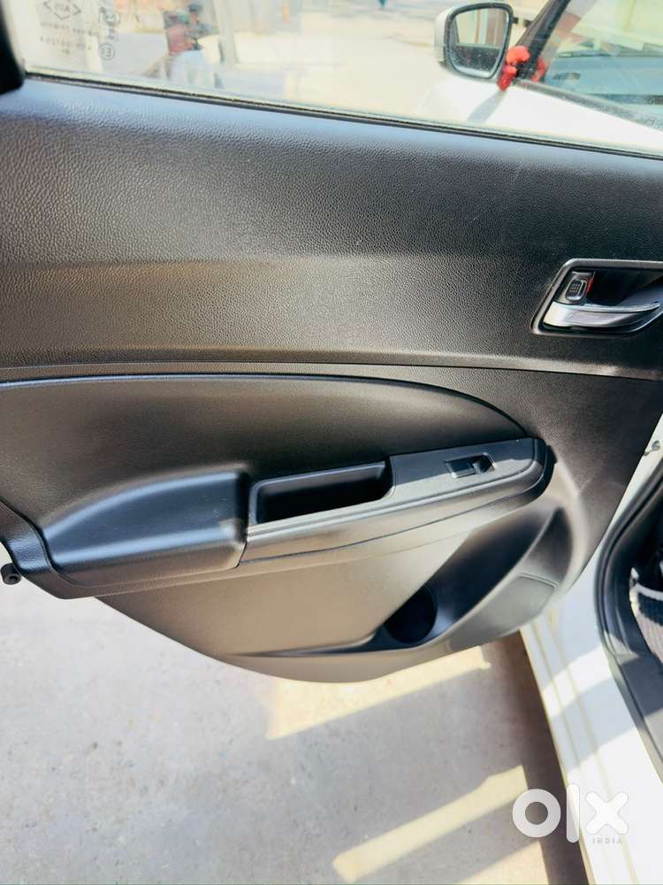 Maruti Suzuki Swift 2018 Petrol 28000 Km Driven