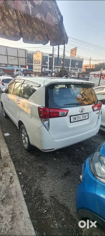 Toyota Innova Crysta 2016 Diesel 145000 Km Driven
