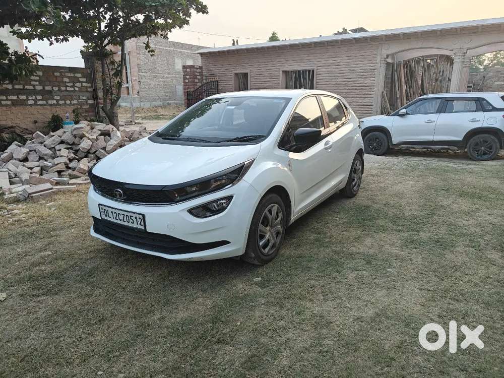 Tata Altroz Xm Plus 2025