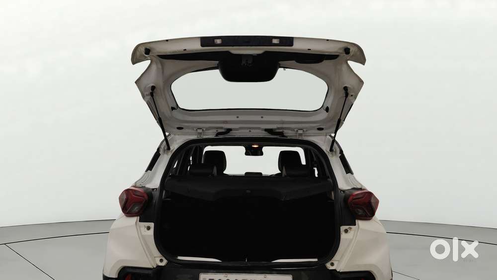 Tata Punch 1.2 Revotron Creative Amt Dual Tone, 2022, Petrol