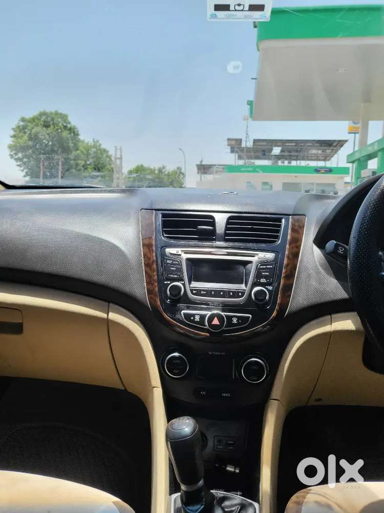 Hyundai Varna Sx