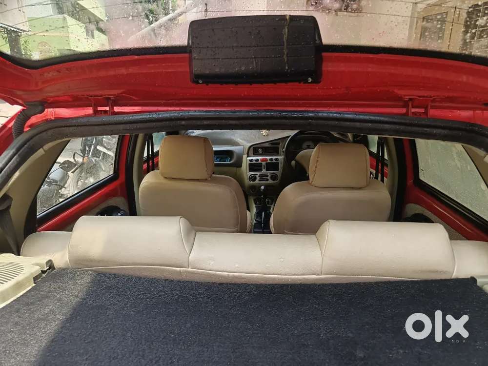 Fiat Palio Stile 1.6 Sports Engine. 100 Bhp. 2008 Petrol. Mileage 15