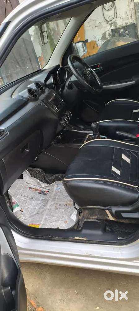 Injen Ke Pass Halki Si Lag Gyi Thi