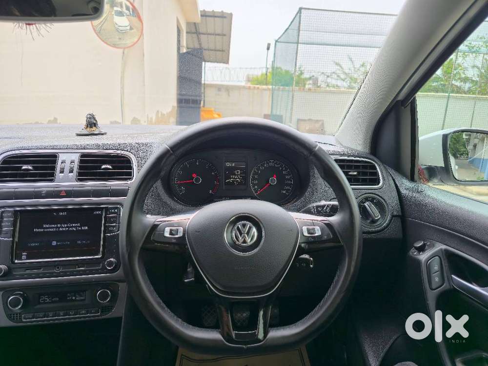 Extremely Well-maintained, Low Run, 2022 Polo 1.0 Tsi Highline Plus Mt