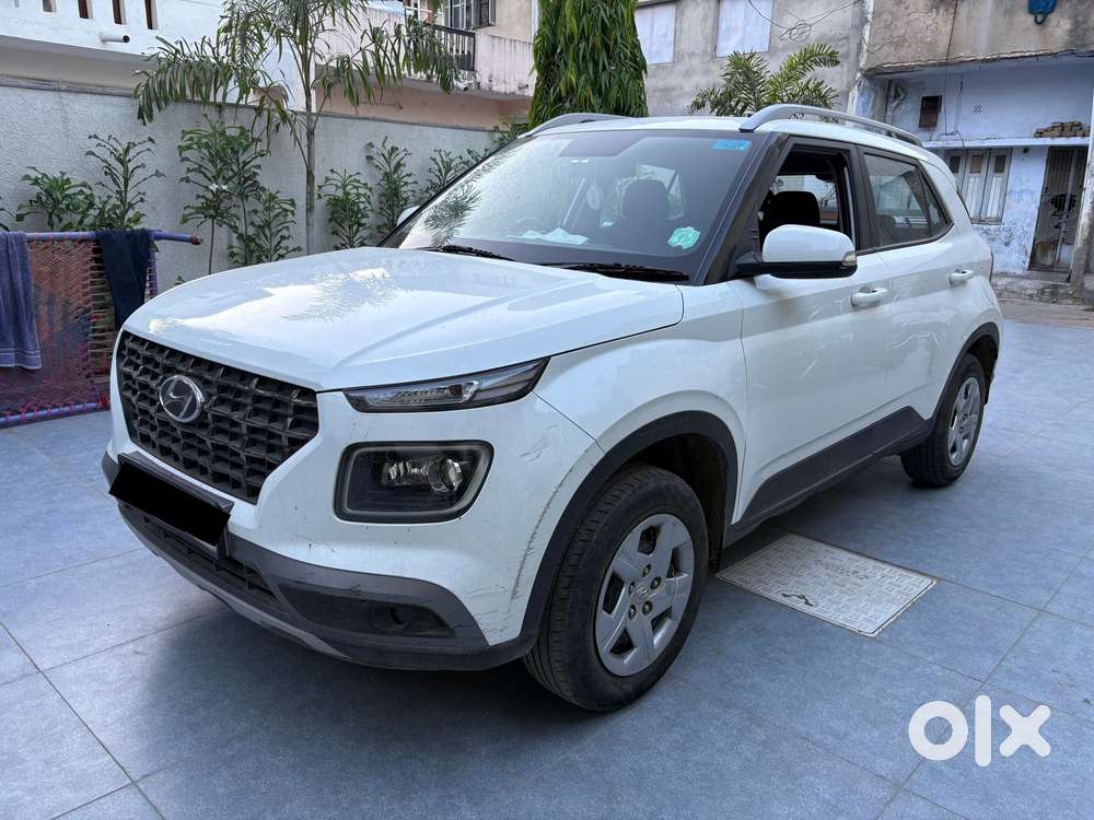 Hyundai Venue 1.2 S Plus, 2022, Petrol