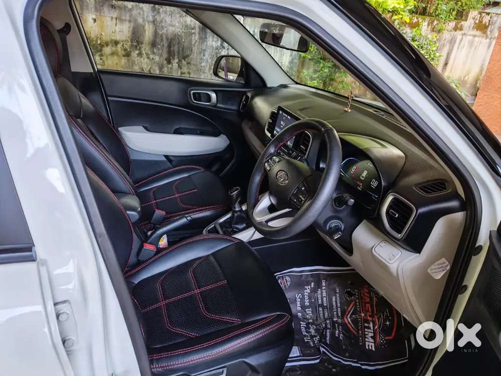Hyundai Venue S+ 2025 Diesel Manual