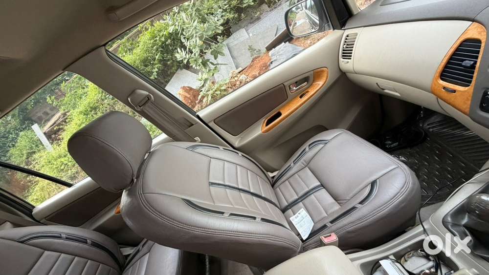 Toyota Innova Diesel 7 2010