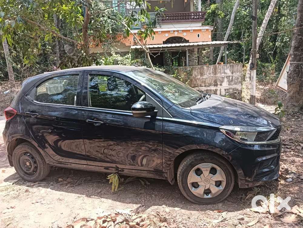 Tata Tiago 2022 Petrol 29760 Km Driven