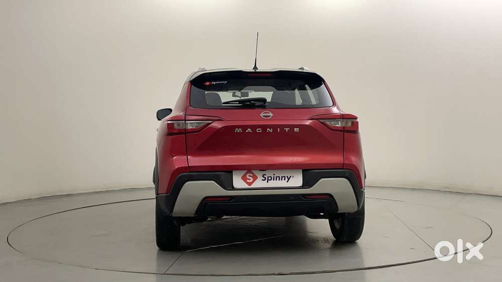 Nissan Magnite 1.0 Xv Premium, 2021, Petrol