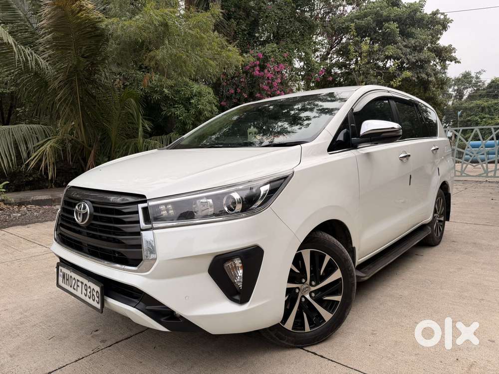 Toyota Innova Crysta 2.8 Zx At 7 Seater, 2022, Diesel