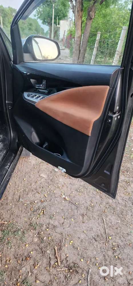 Toyota Innova Crysta 2016 Diesel Manual