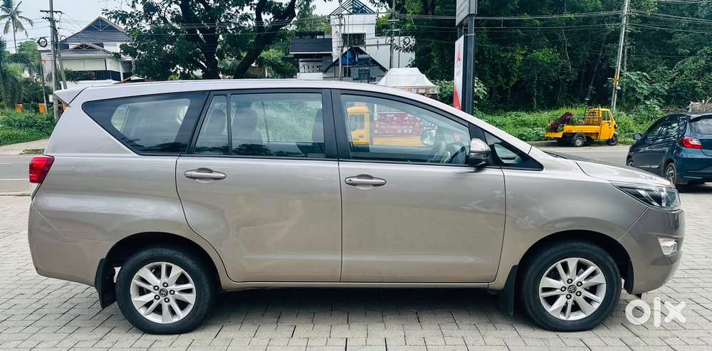 Toyota Innova Crysta 2.4 G Mt 7 Str, 2018, Diesel