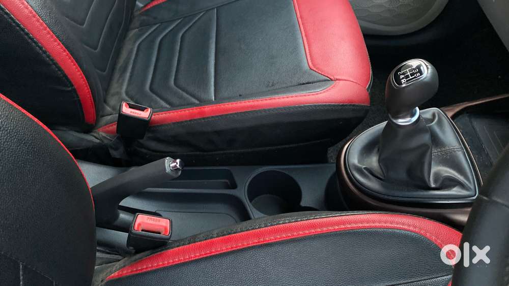 Hyundai Aura Sx (o) Manual, 2020, Petrol