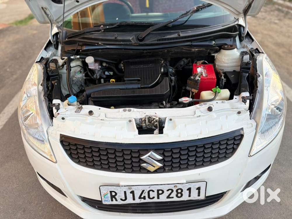 Maruti Suzuki Swift Vxi 1.2 Abs Bs-iv, 2012, Petrol