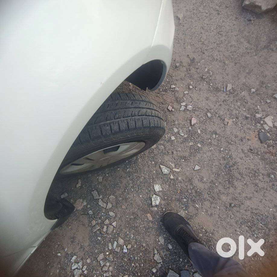 Maruti Suzuki Swift Vxi + Manual, 2015, Petrol