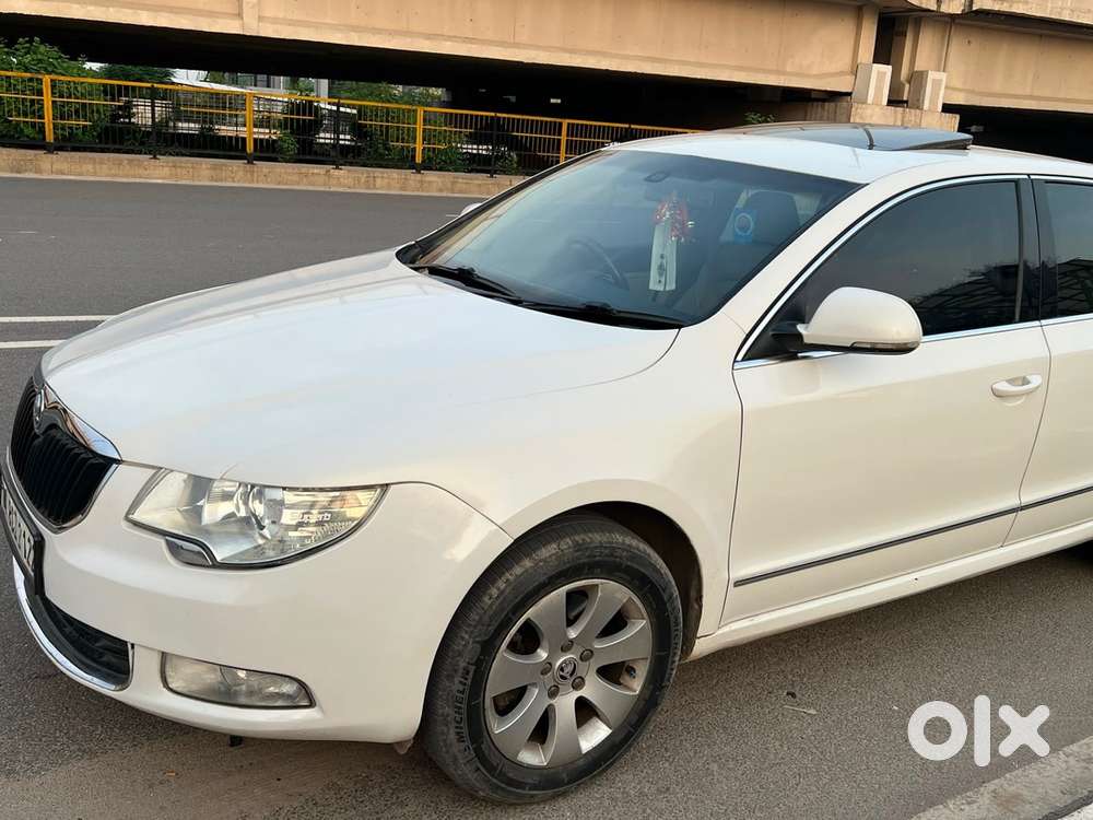 Skoda Superb 2013 Petrol Well Maintained
